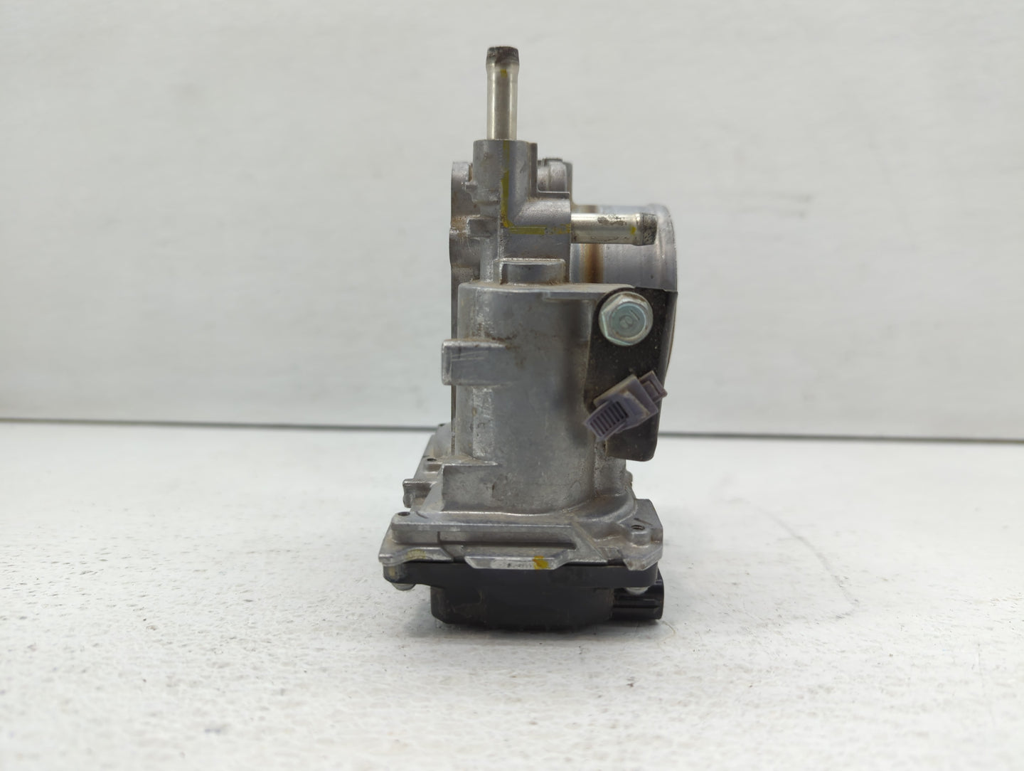 2016-2022 Honda Civic Throttle Body P/N:GMH1A Fits Fits 2016 2017 2018 2019 2020 2021 2022 OEM Used Auto Parts - Oemusedauto