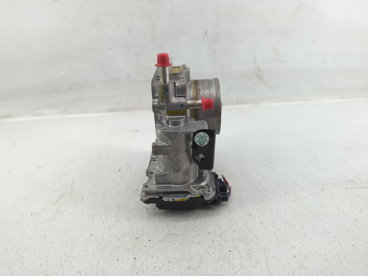 2016-2022 Honda Civic Throttle Body P/N:GM111A M120228 Fits Fits 2016 2017 2018 2019 2020 2021 2022 OEM Used Auto Parts - Oe
