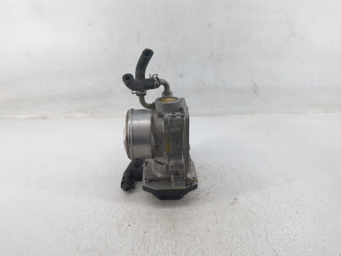 2016-2022 Honda Civic Throttle Body P/N:M22857559572 Fits Fits 2016 2017 2018 2019 2020 2021 2022 OEM Used Auto Parts - Oemu