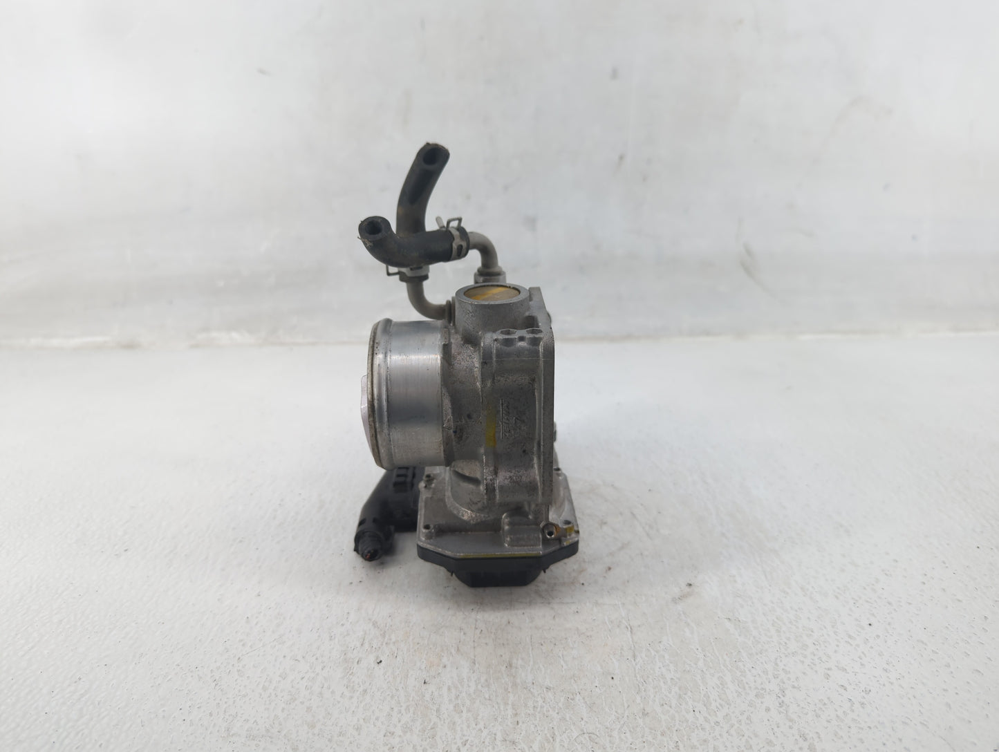 2016-2022 Honda Civic Throttle Body P/N:M22857559572 Fits Fits 2016 2017 2018 2019 2020 2021 2022 OEM Used Auto Parts - Oemu