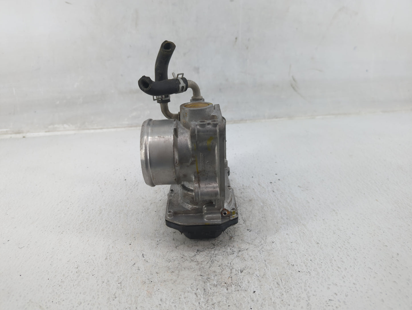 2016-2022 Honda Civic Throttle Body P/N:GMG9A Fits Fits 2016 2017 2018 2019 2020 2021 2022 OEM Used Auto Parts - Oemusedauto