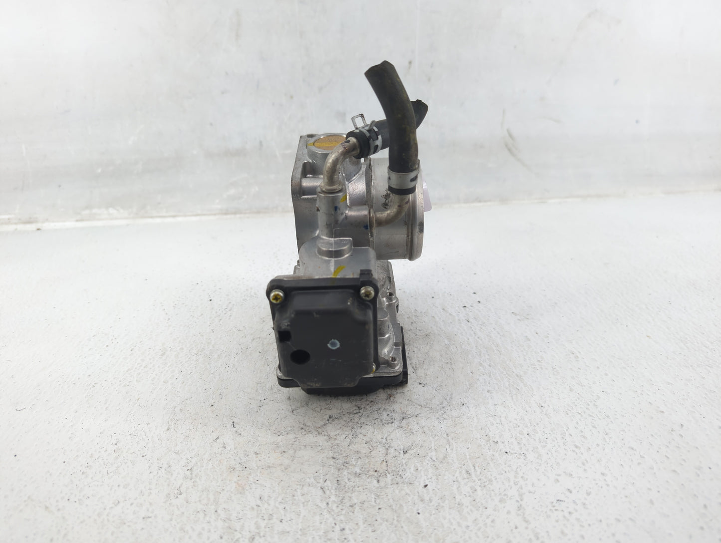 2016-2022 Honda Civic Throttle Body P/N:GMG9A Fits Fits 2016 2017 2018 2019 2020 2021 2022 OEM Used Auto Parts - Oemusedauto