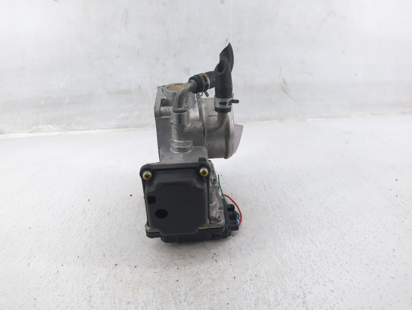 2016-2022 Honda Civic Throttle Body P/N:M22858531684 Fits Fits 2016 2017 2018 2019 2020 2021 2022 OEM Used Auto Parts - Oemu