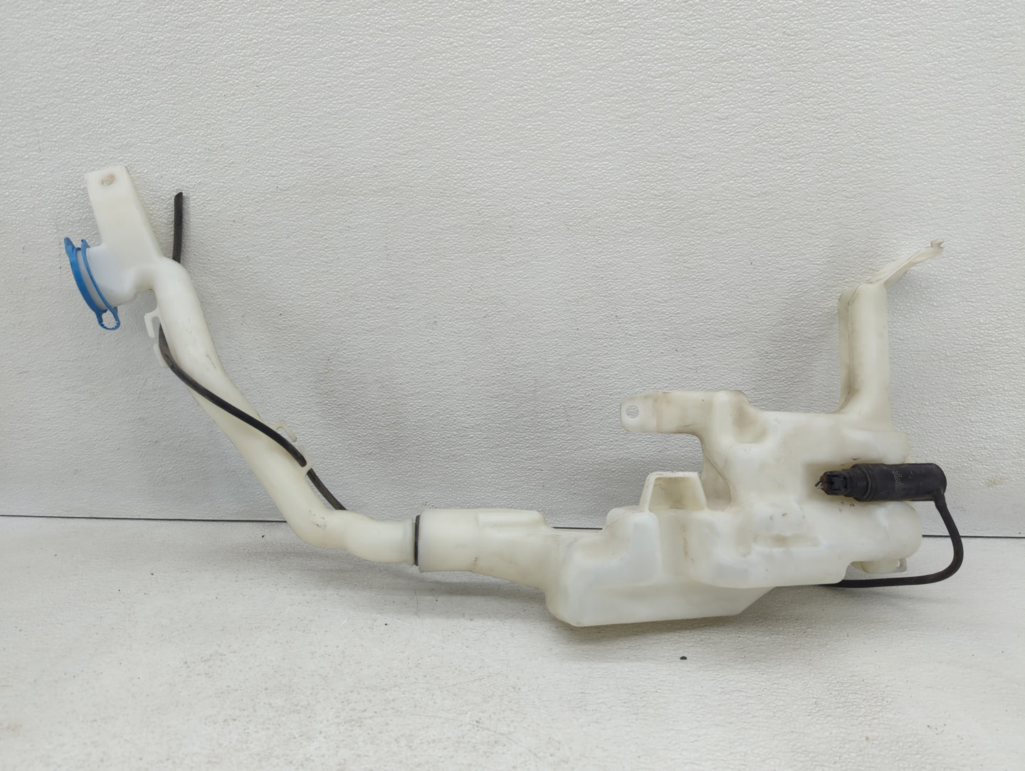2016-2021 Honda Civic Windshield Washer Fluid Reservoir Bottle Oem 571351 - Oemusedautoparts1.com