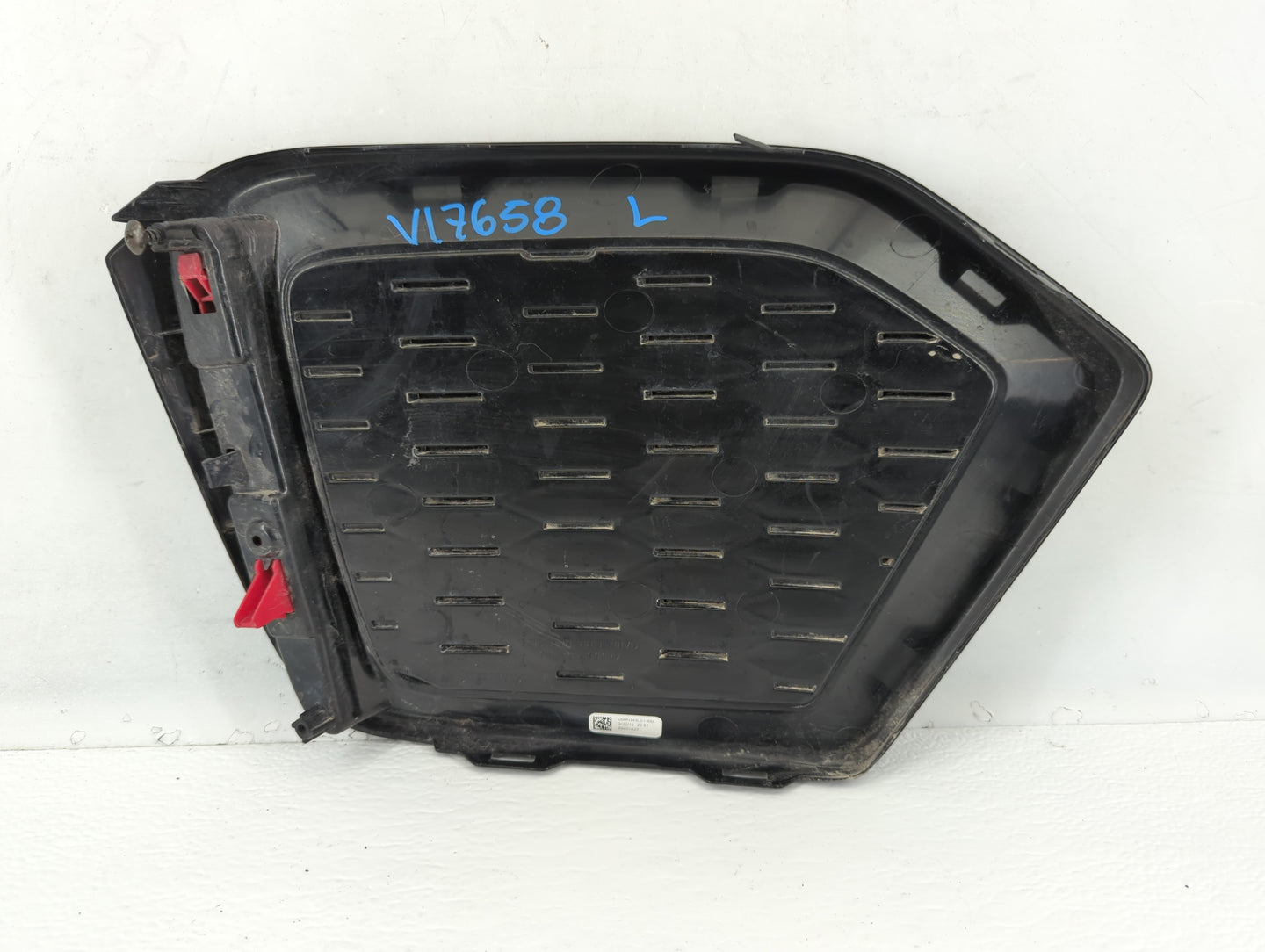 2019-2020 Honda Civic Front Grille Bumper Not Included - Oemusedautoparts1.com