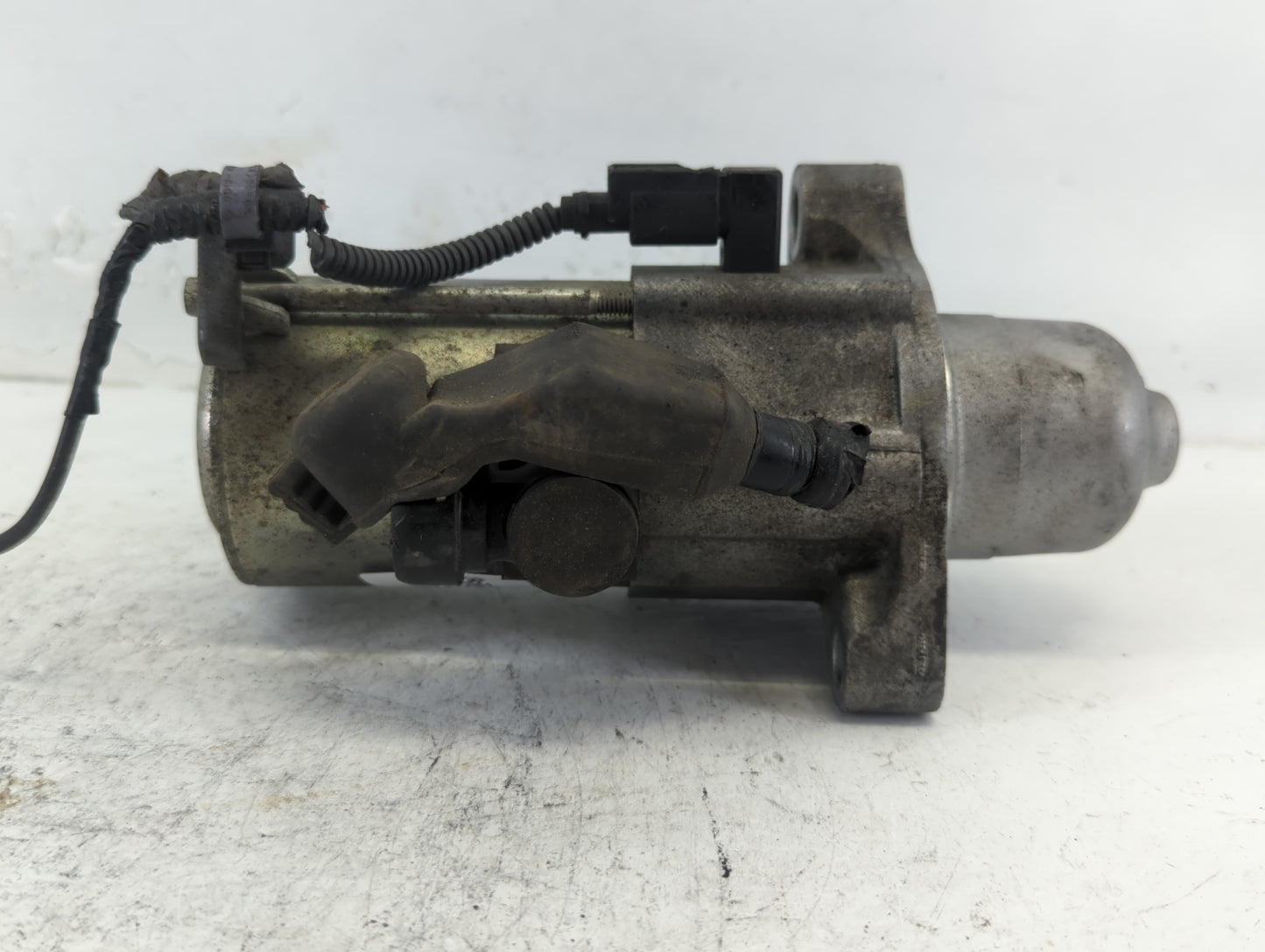 2016-2017 Honda Civic Car Starter Motor Solenoid OEM P/N:SM-75008 Fits Fits 2016 2017 2020 OEM Used Auto Parts - Oemusedauto