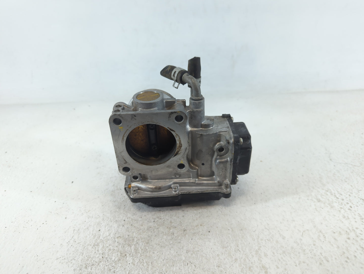 2016-2022 Honda Civic Throttle Body P/N:GMG9A M22858432085 Fits Fits 2016 2017 2018 2019 2020 2021 2022 OEM Used Auto Parts 