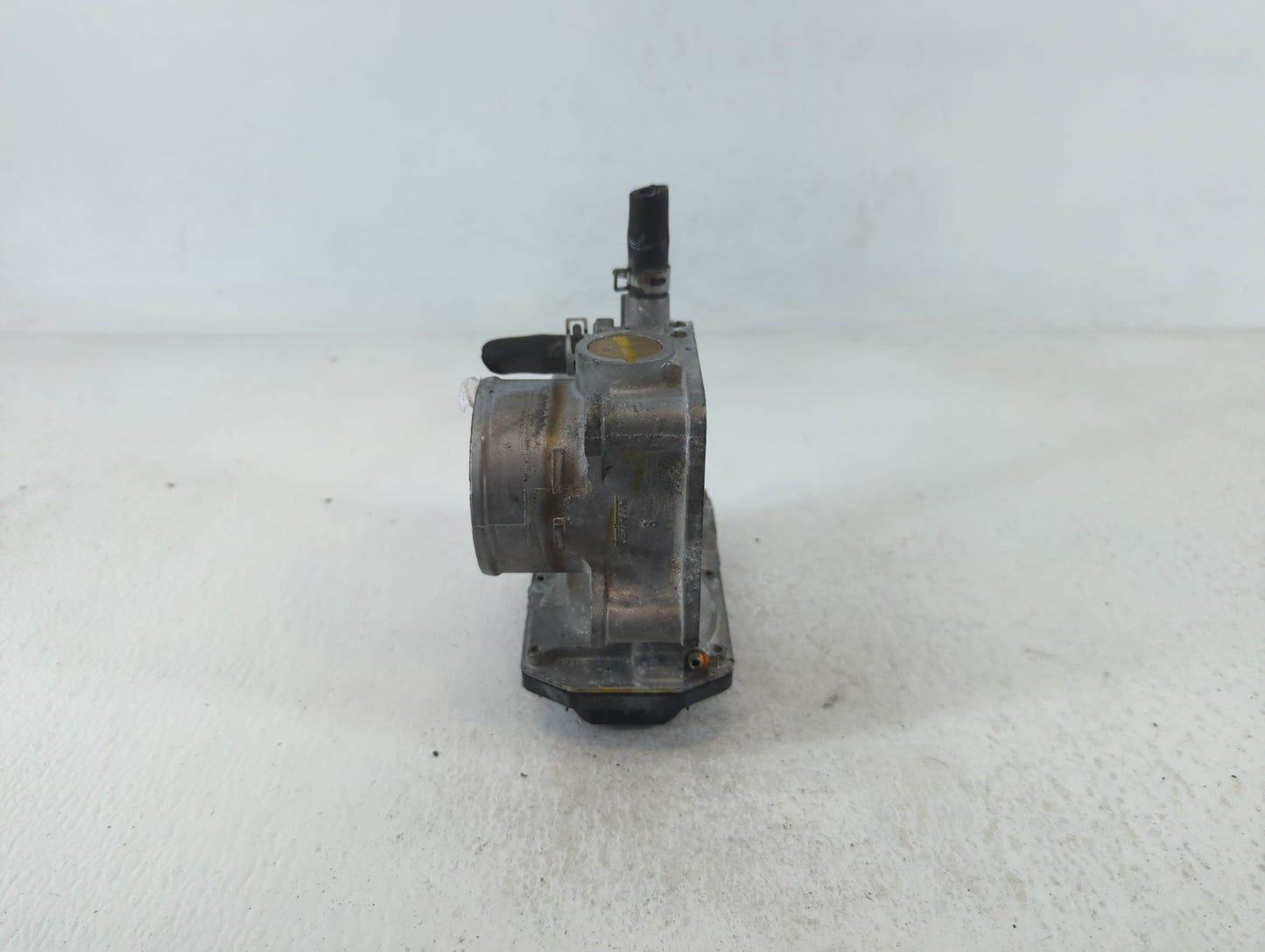 2016-2022 Honda Civic Throttle Body P/N:146346 M20726, GMH1A Fits Fits 2016 2017 2018 2019 2020 2021 2022 OEM Used Auto Part
