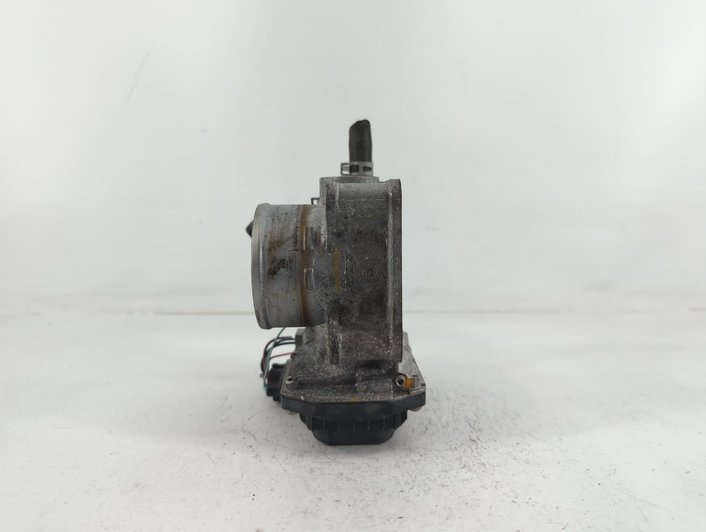 2016-2022 Honda Civic Throttle Body P/N:GMH1A 457635, M81017 Fits Fits 2016 2017 2018 2019 2020 2021 2022 OEM Used Auto Part