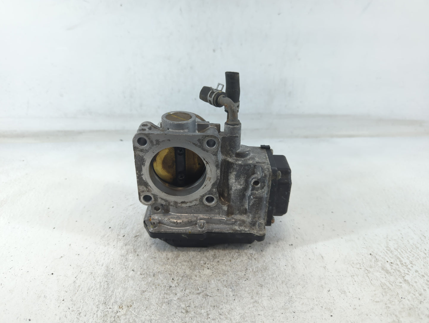 2016-2022 Honda Civic Throttle Body P/N:290093 M90703, GMG9A Fits Fits 2016 2017 2018 2019 2020 2021 2022 OEM Used Auto Part