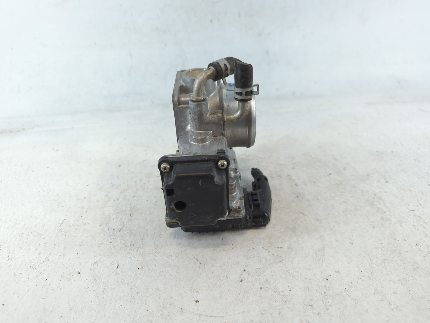 2016-2022 Honda Civic Throttle Body P/N:M22058573095 Fits Fits 2016 2017 2018 2019 2020 2021 2022 OEM Used Auto Parts - Oemu