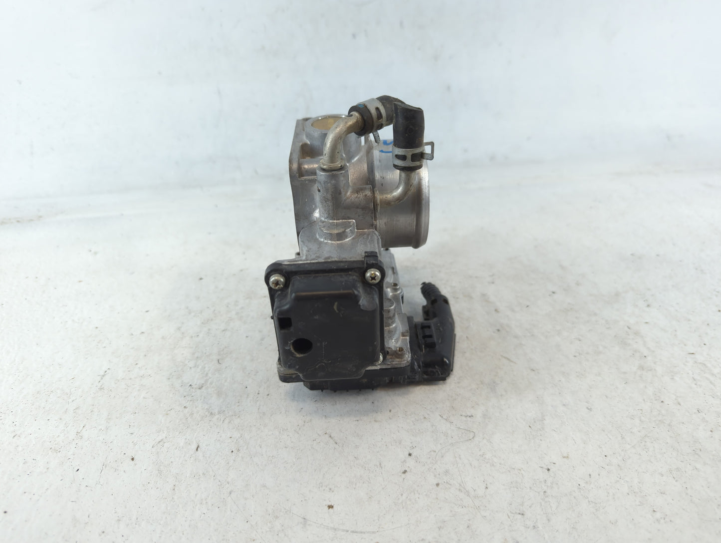 2016-2022 Honda Civic Throttle Body P/N:M22058573095 Fits Fits 2016 2017 2018 2019 2020 2021 2022 OEM Used Auto Parts - Oemu