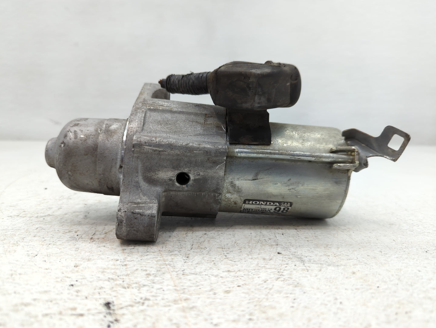 2016-2017 Honda Civic Car Starter Motor Solenoid OEM P/N:SM-75009 Fits Fits 2016 2017 2020 OEM Used Auto Parts - Oemusedauto