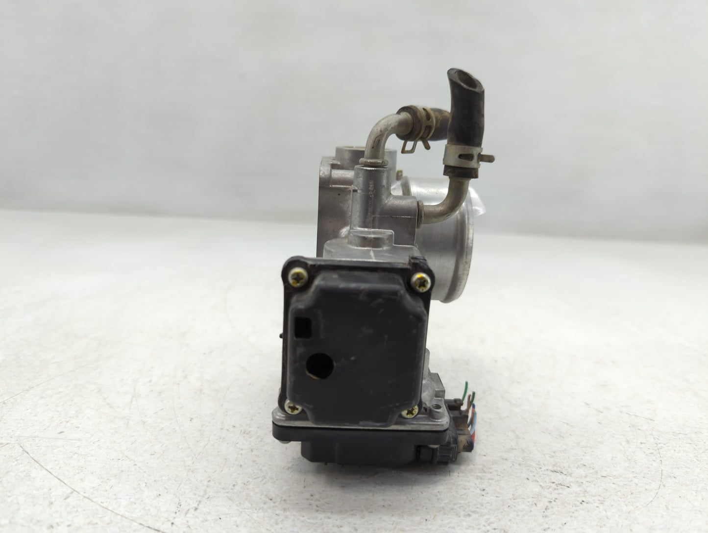 2016-2022 Honda Civic Throttle Body P/N:GMG9A M22858566727 Fits Fits 2016 2017 2018 2019 2020 2021 2022 OEM Used Auto Parts 