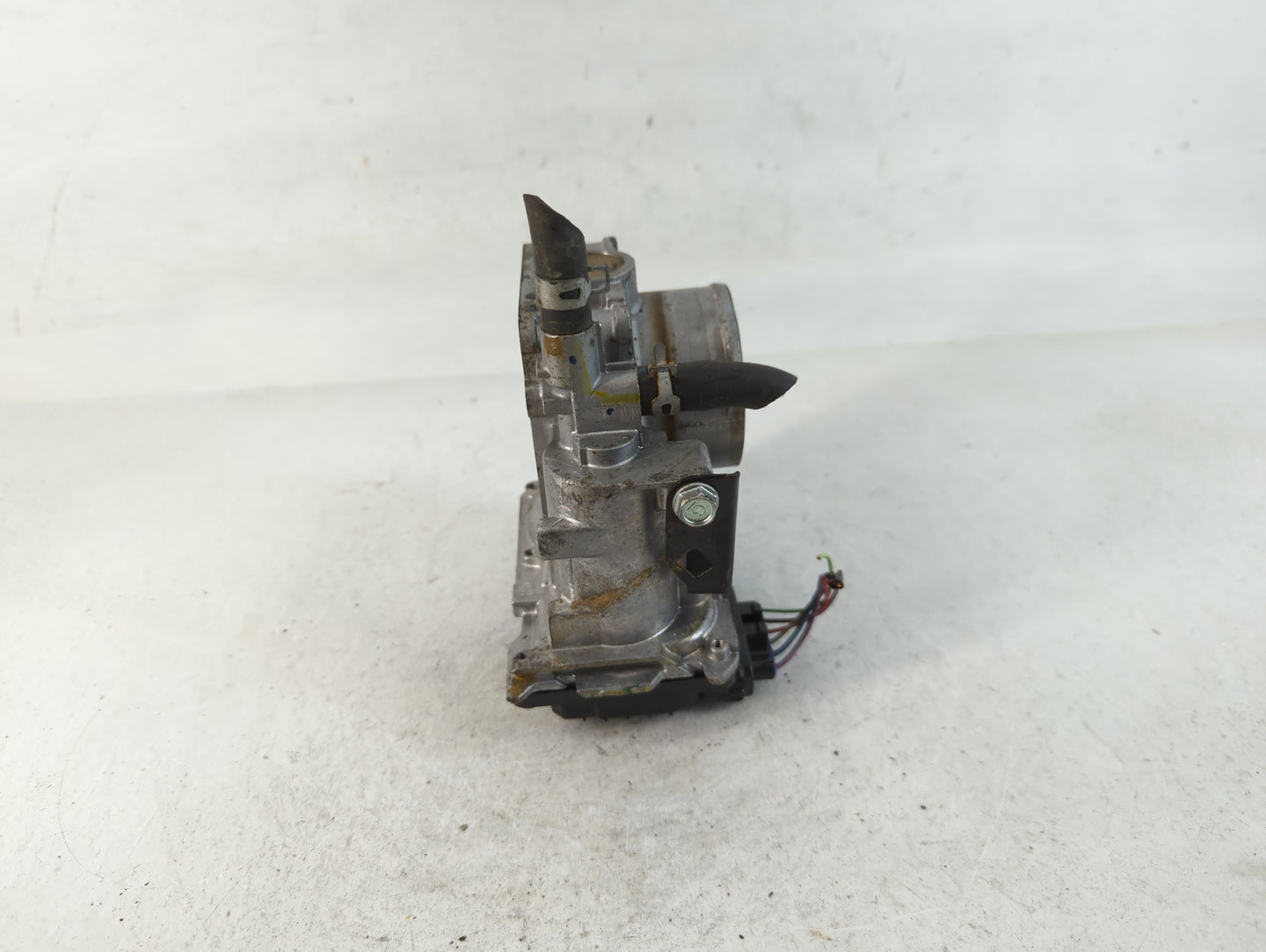 2016-2022 Honda Civic Throttle Body P/N:382566 M190919, GMH1A Fits Fits 2016 2017 2018 2019 2020 2021 2022 OEM Used Auto Par