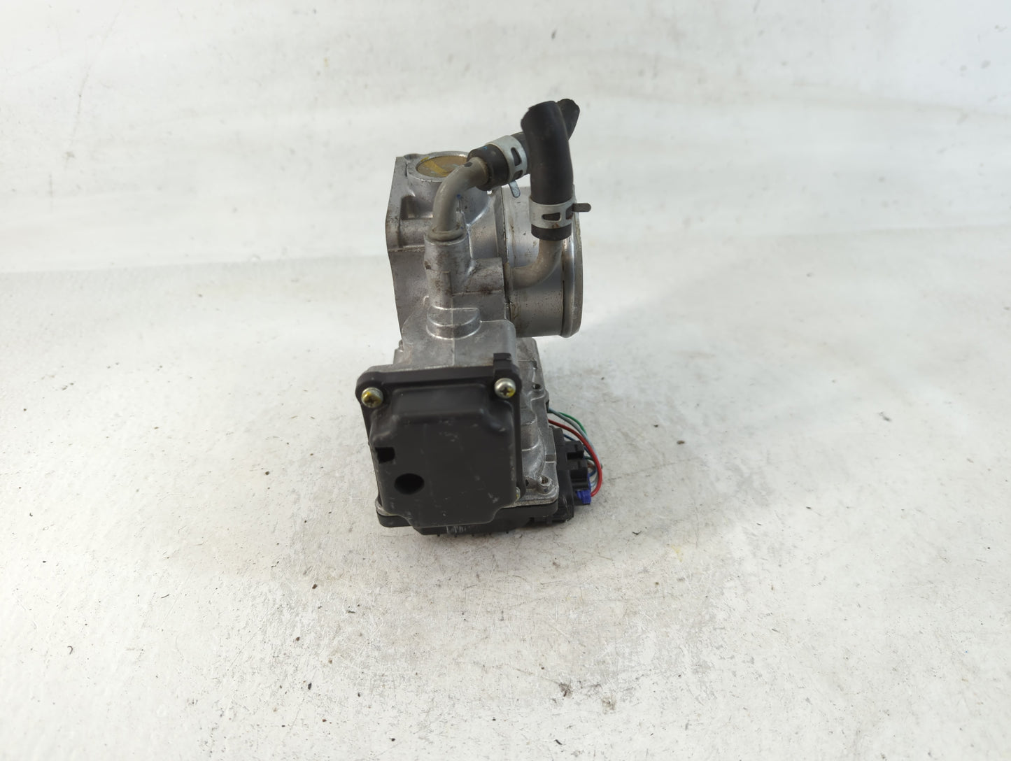 2016-2022 Honda Civic Throttle Body P/N:M22859074325 GMG9A Fits Fits 2016 2017 2018 2019 2020 2021 2022 OEM Used Auto Parts 