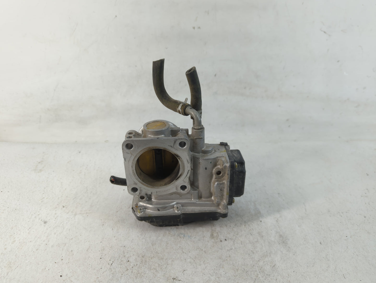 2016-2022 Honda Civic Throttle Body P/N:175470 M90424 Fits Fits 2016 2017 2018 2019 2020 2021 2022 OEM Used Auto Parts - Oem