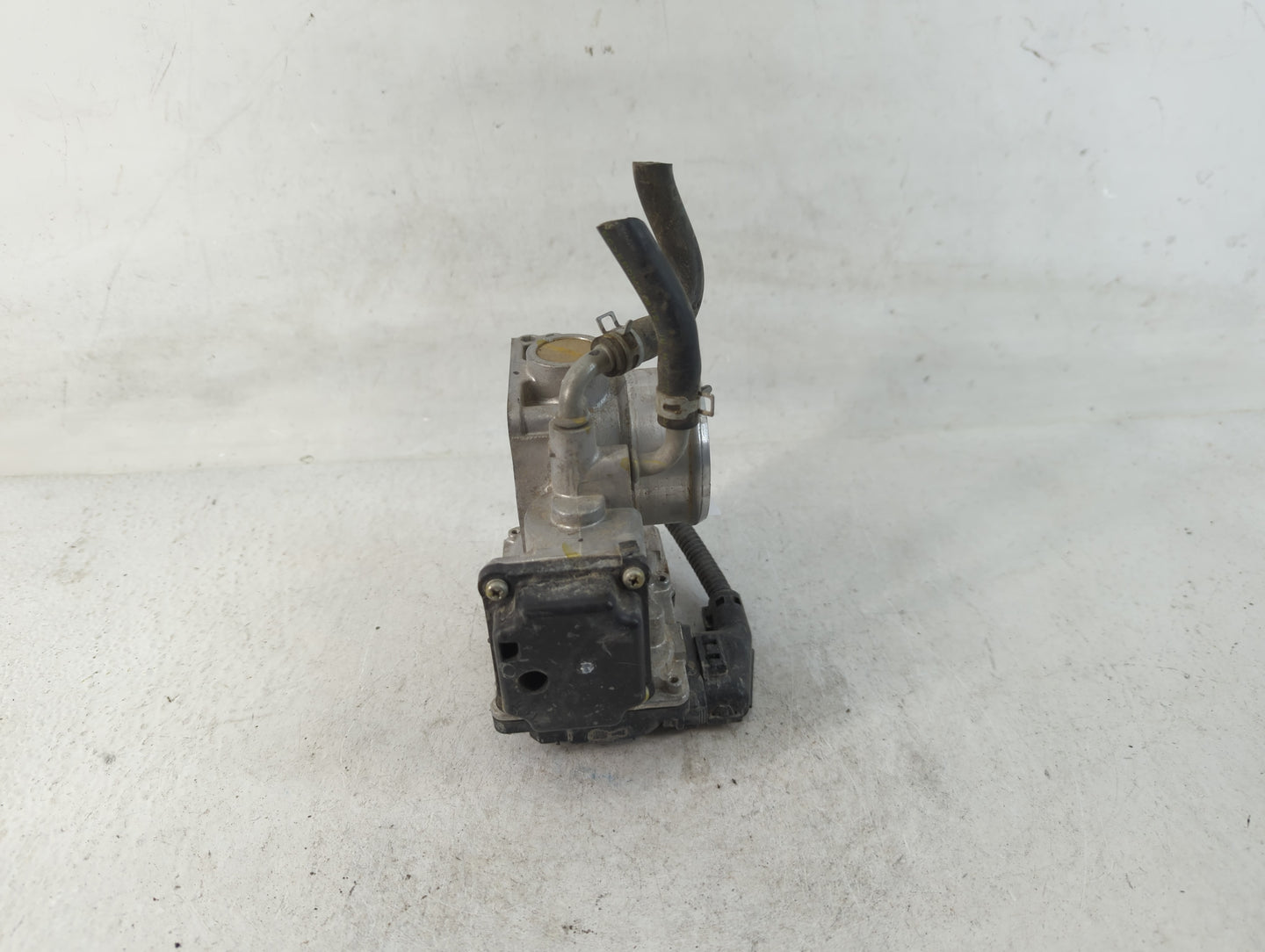 2016-2022 Honda Civic Throttle Body P/N:175470 M90424 Fits Fits 2016 2017 2018 2019 2020 2021 2022 OEM Used Auto Parts - Oem