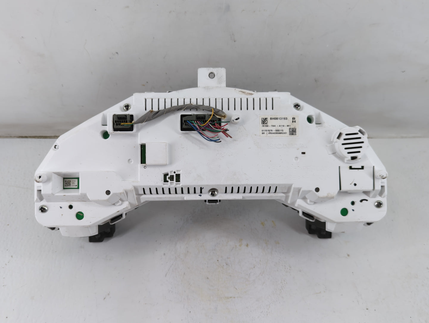 2019-2020 Honda Civic Instrument Cluster Speedometer Gauges P/N:78100-TBA-A110-M1 Fits Fits 2019 2020 OEM Used Auto Parts - 