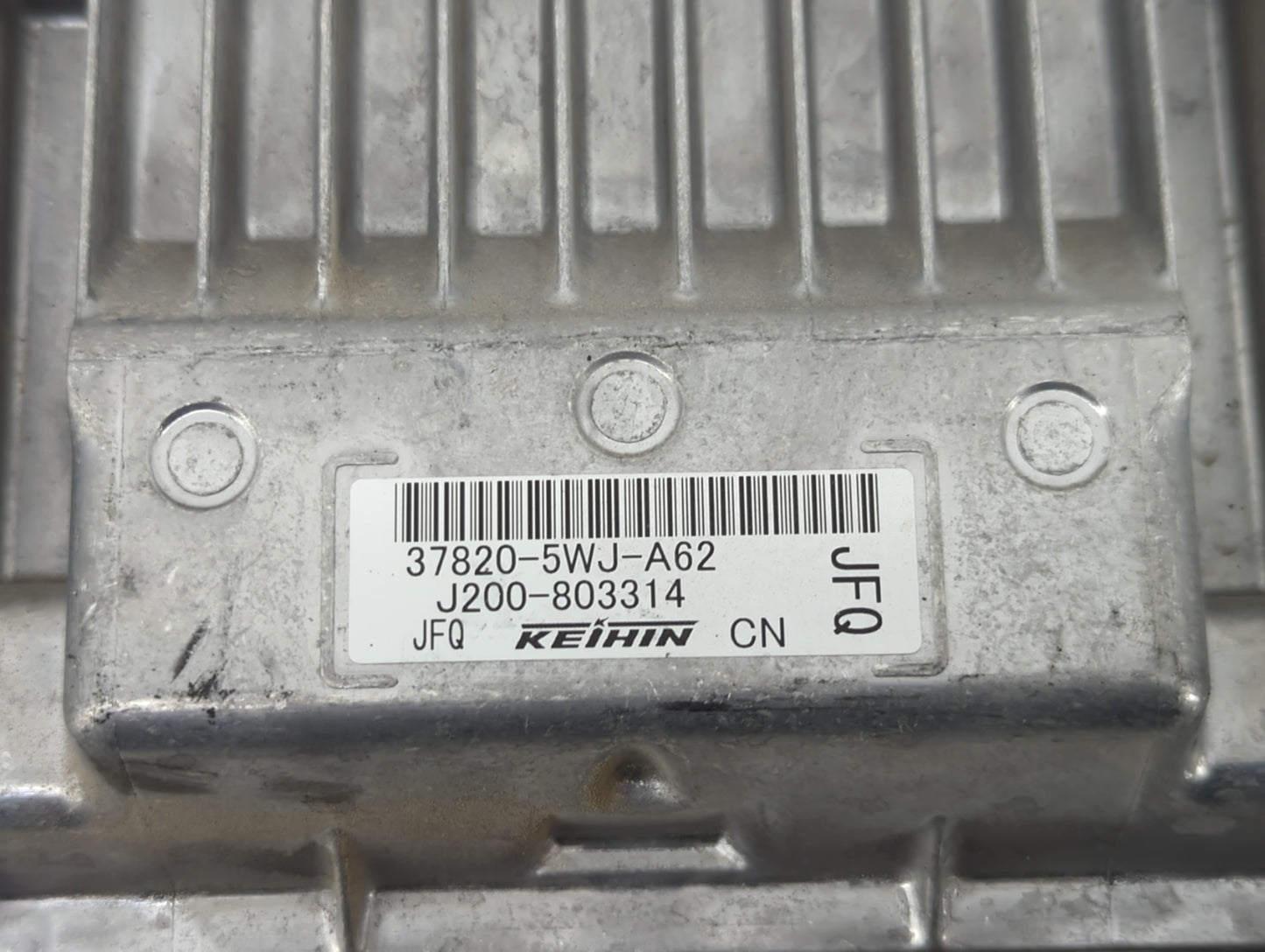 2019-2020 Honda Clarity PCM Engine Control Computer ECU ECM PCU OEM P/N:37820-5WJ-A62 Fits Fits 2019 2020 OEM Used Auto Part