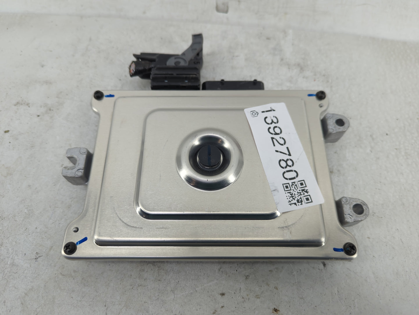 2019-2020 Honda Clarity PCM Engine Control Computer ECU ECM PCU OEM P/N:37820-5WJ-A62 Fits Fits 2019 2020 OEM Used Auto Part