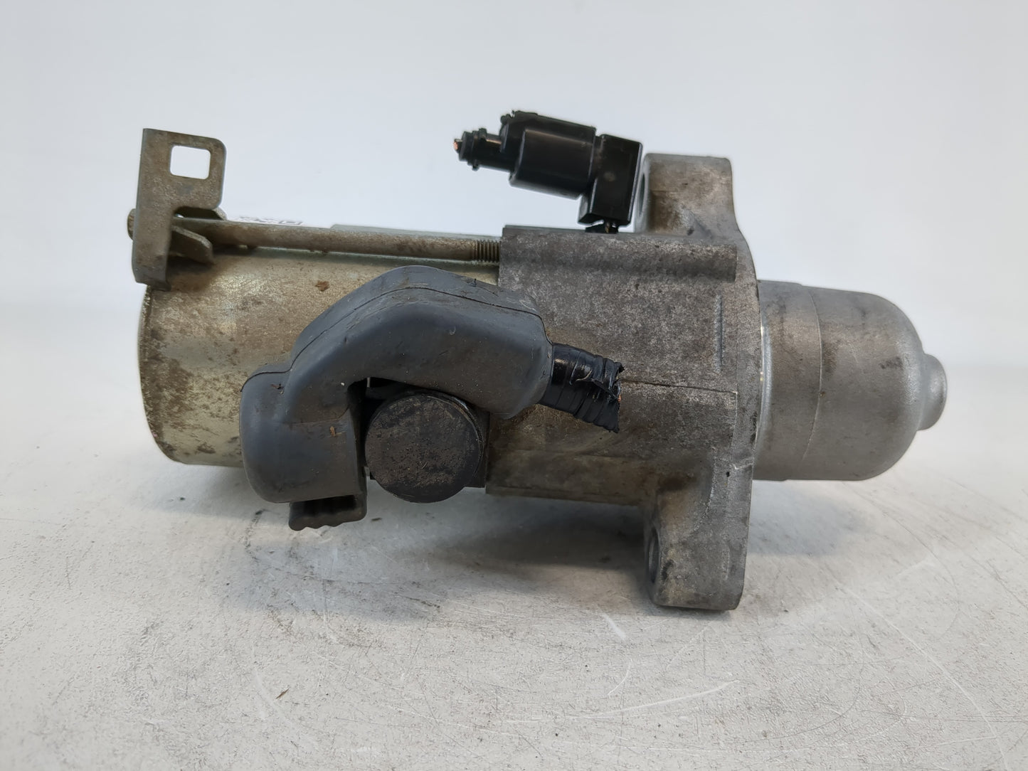 2020 Honda Cr-V Car Starter Motor Solenoid OEM P/N:SM-75009 Fits Fits 2016 2017 OEM Used Auto Parts - Oemusedautoparts1.com