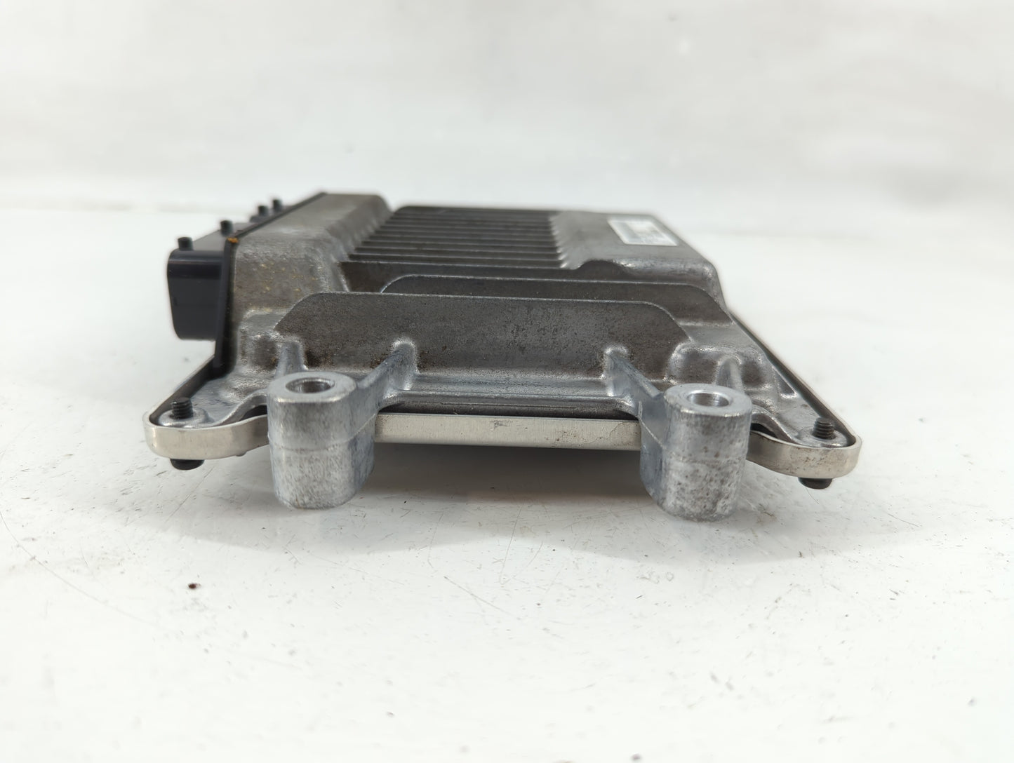 2019 Honda Cr-V PCM Engine Control Computer ECU ECM PCU OEM P/N:37820-5PA-663 Fits OEM Used Auto Parts - Oemusedautoparts1.c