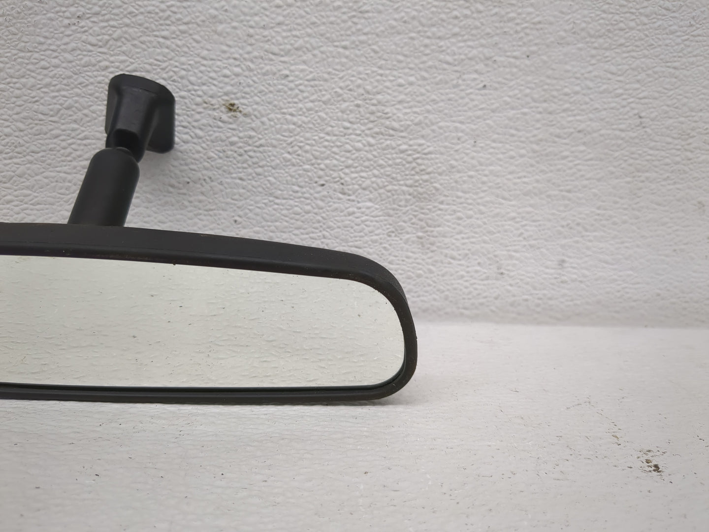 2017-2019 Honda Cr-V Interior Rear View Mirror Replacement OEM P/N:E11015617 E11045617 Fits OEM Used Auto Parts - Oemusedaut