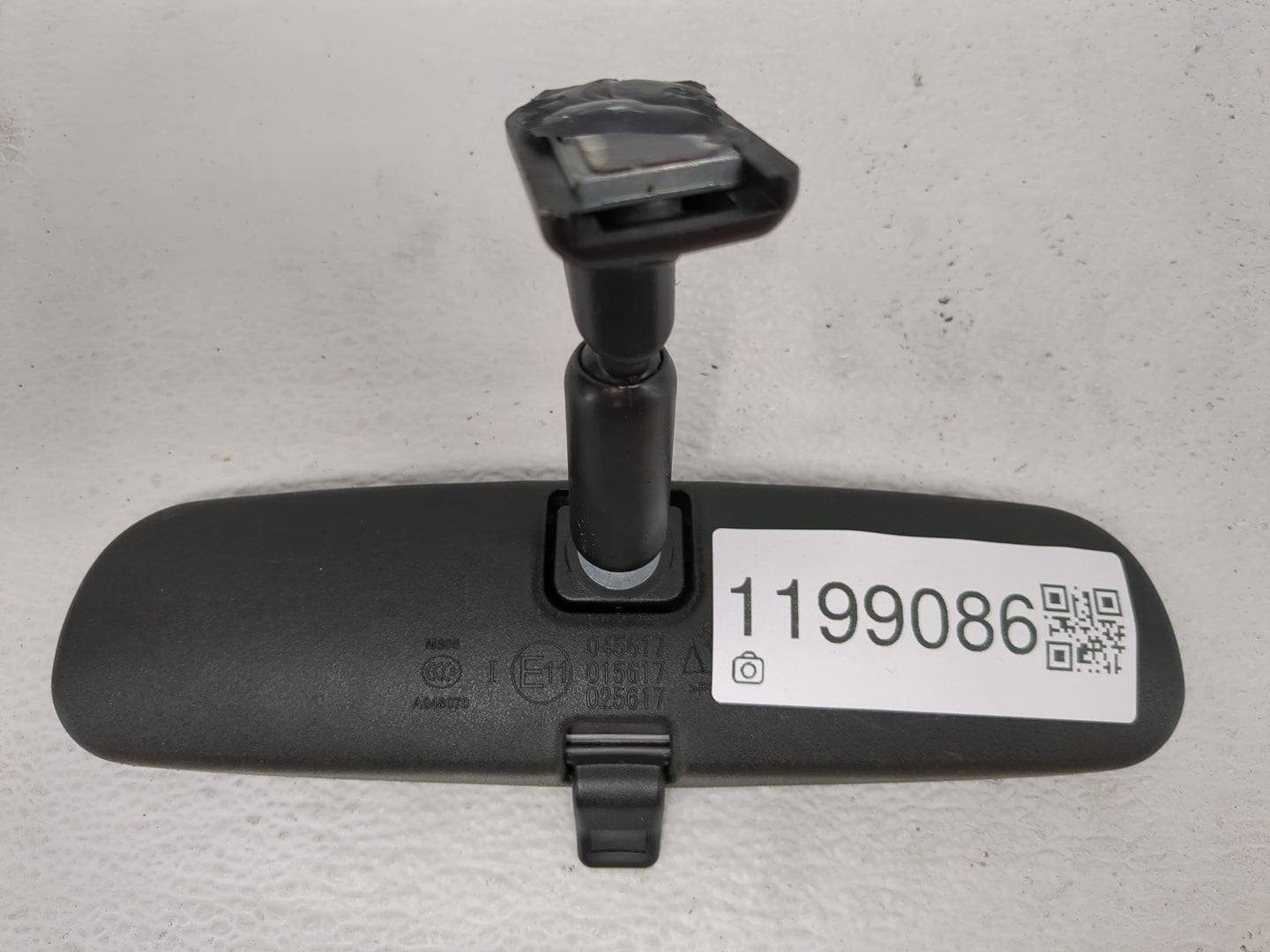 2017-2019 Honda Cr-V Interior Rear View Mirror Replacement OEM P/N:E11015617 E11045617 Fits OEM Used Auto Parts - Oemusedaut