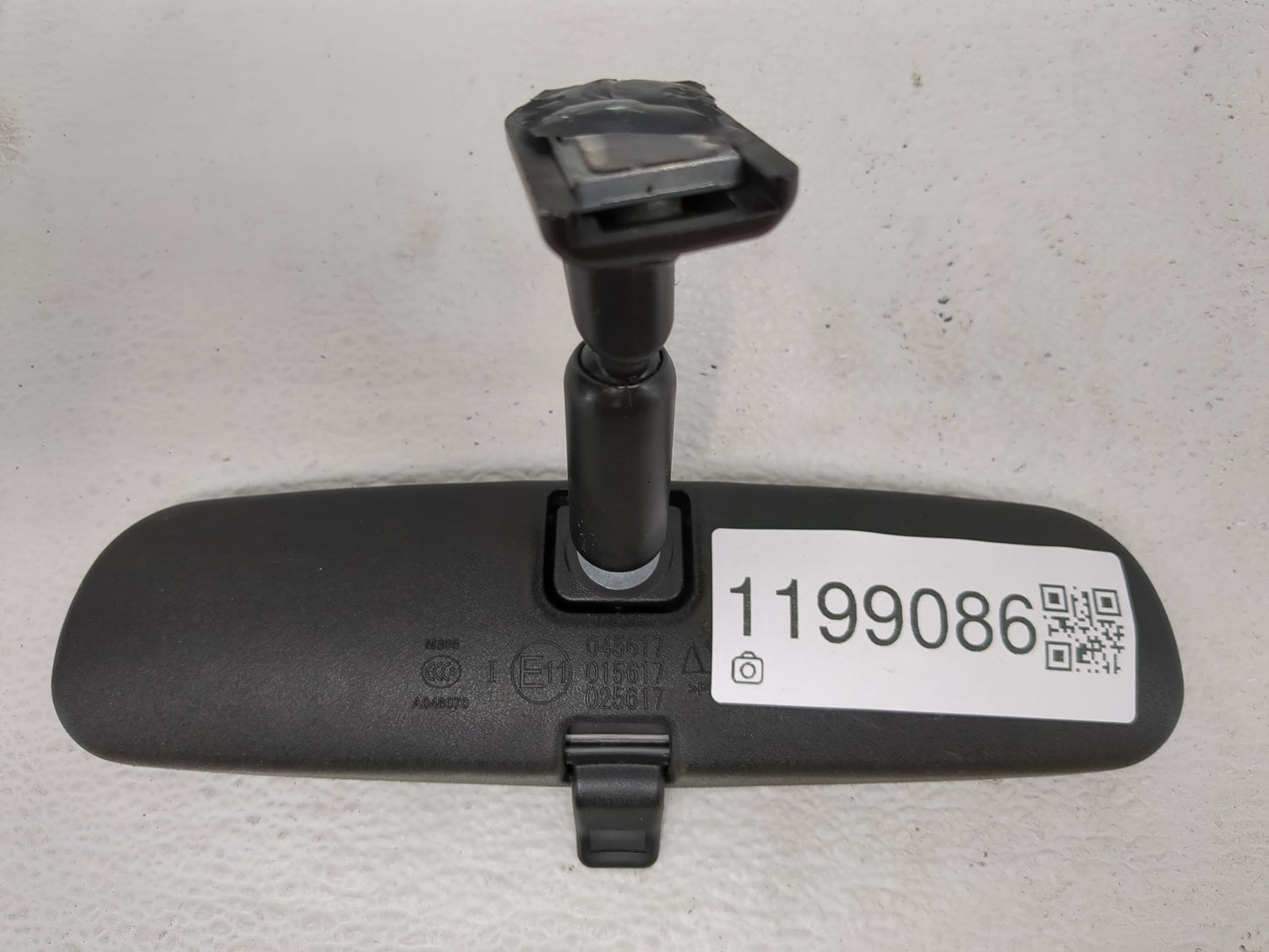 2017-2019 Honda Cr-V Interior Rear View Mirror Replacement OEM P/N:E11015617 E11045617 Fits OEM Used Auto Parts - Oemusedaut