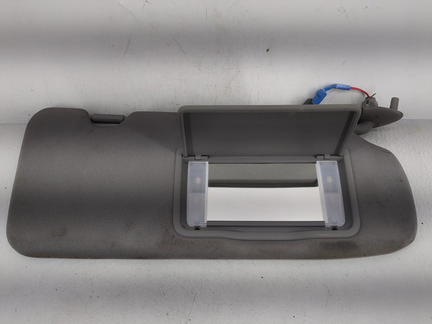 2017-2019 Honda Cr-V Sun Visor Shade Replacement Passenger Right Mirror Fits Fits 2017 2018 2019 OEM Used Auto Parts - Oemus