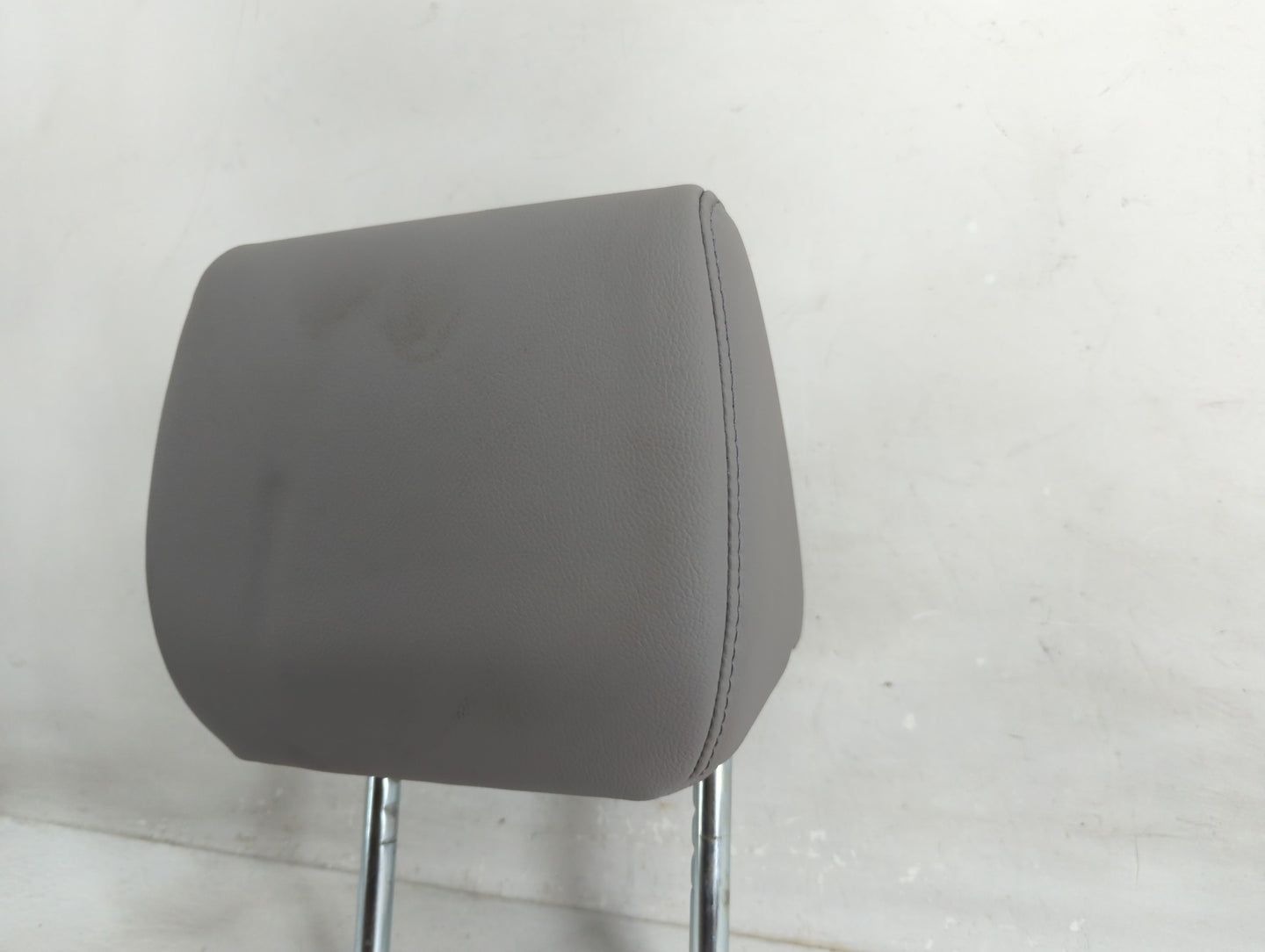 2019 Honda Cr-V Headrest Head Rest Front Driver Passenger Seat Fits OEM Used Auto Parts - Oemusedautoparts1.com