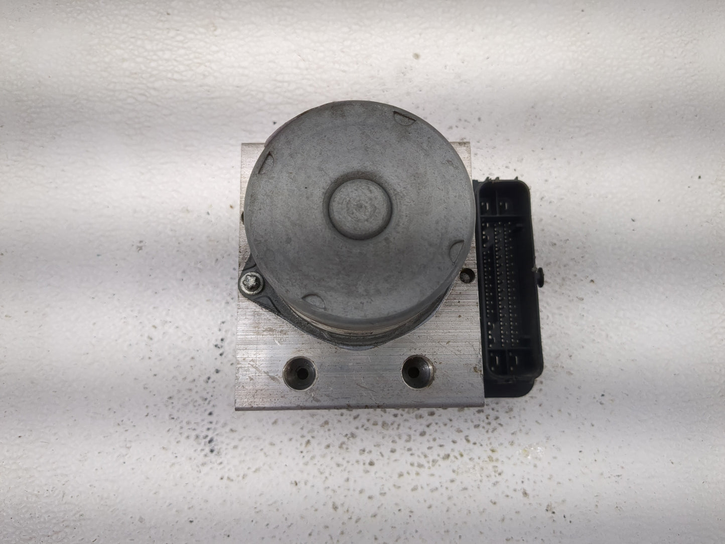 2017-2019 Honda Cr-V ABS Pump Control Module Replacement Fits Fits 2017 2018 2019 OEM Used Auto Parts - Oemusedautoparts1.co