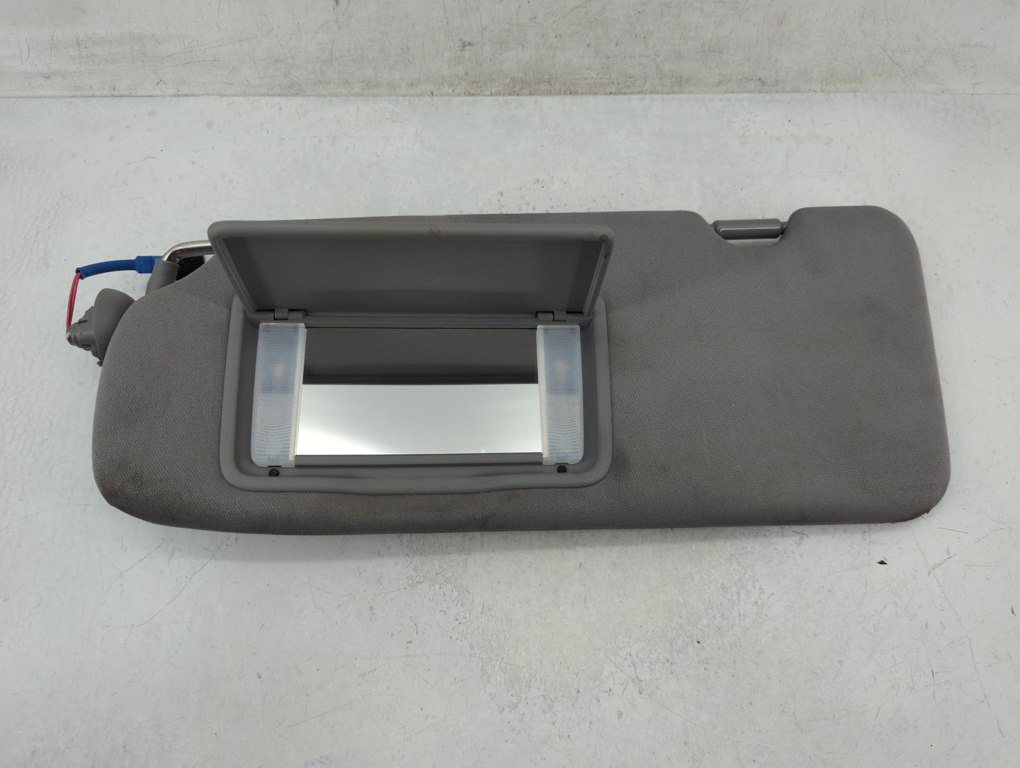 2017-2019 Honda Cr-V Sun Visor Shade Replacement Driver Left Mirror Fits Fits 2017 2018 2019 OEM Used Auto Parts - Oemusedau