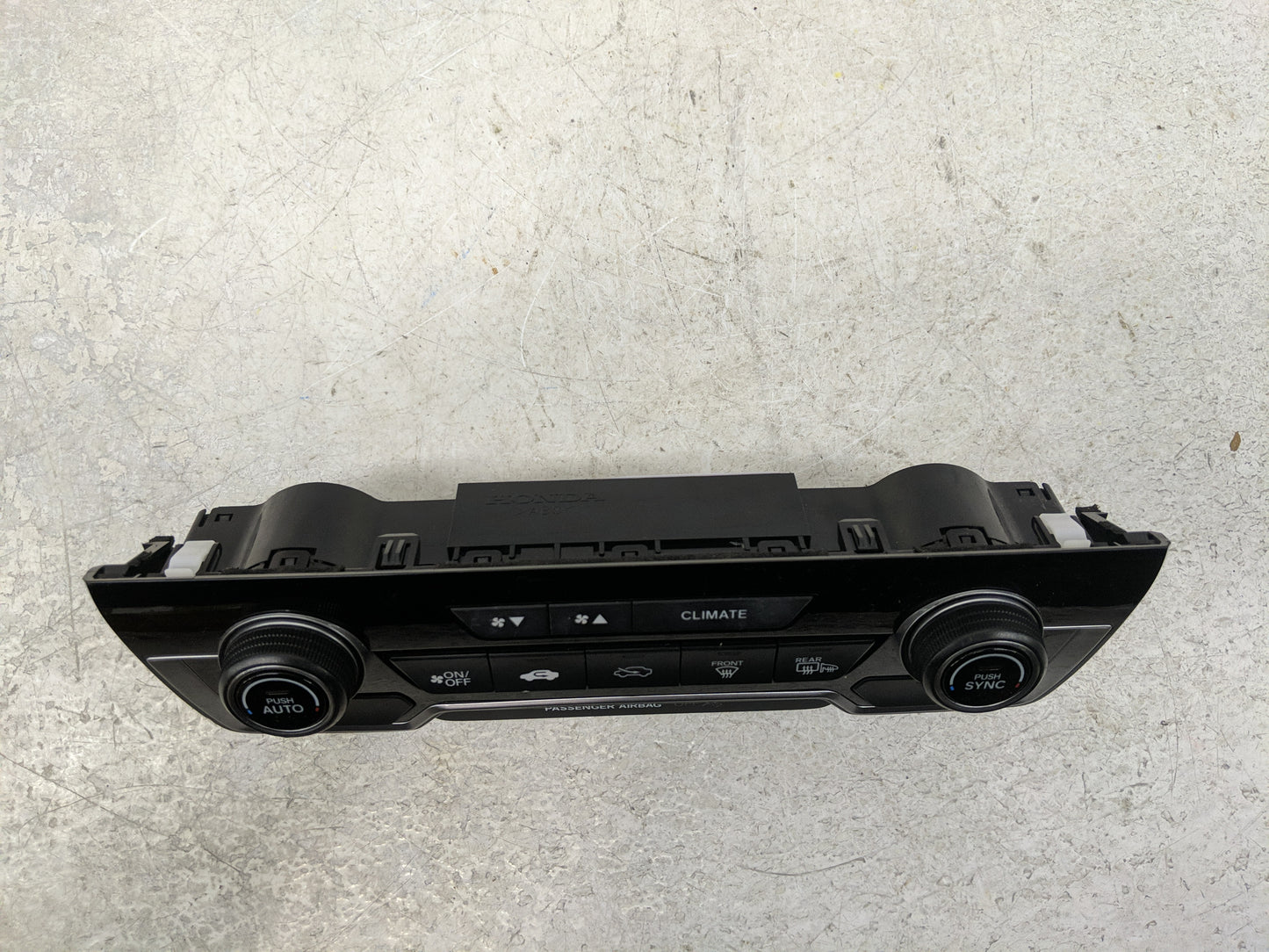 2017-2021 Honda Cr-V Climate Control Module Temperature AC/Heater Replacement P/N:79620-TLA-A413-M1 Fits OEM Used Auto Parts