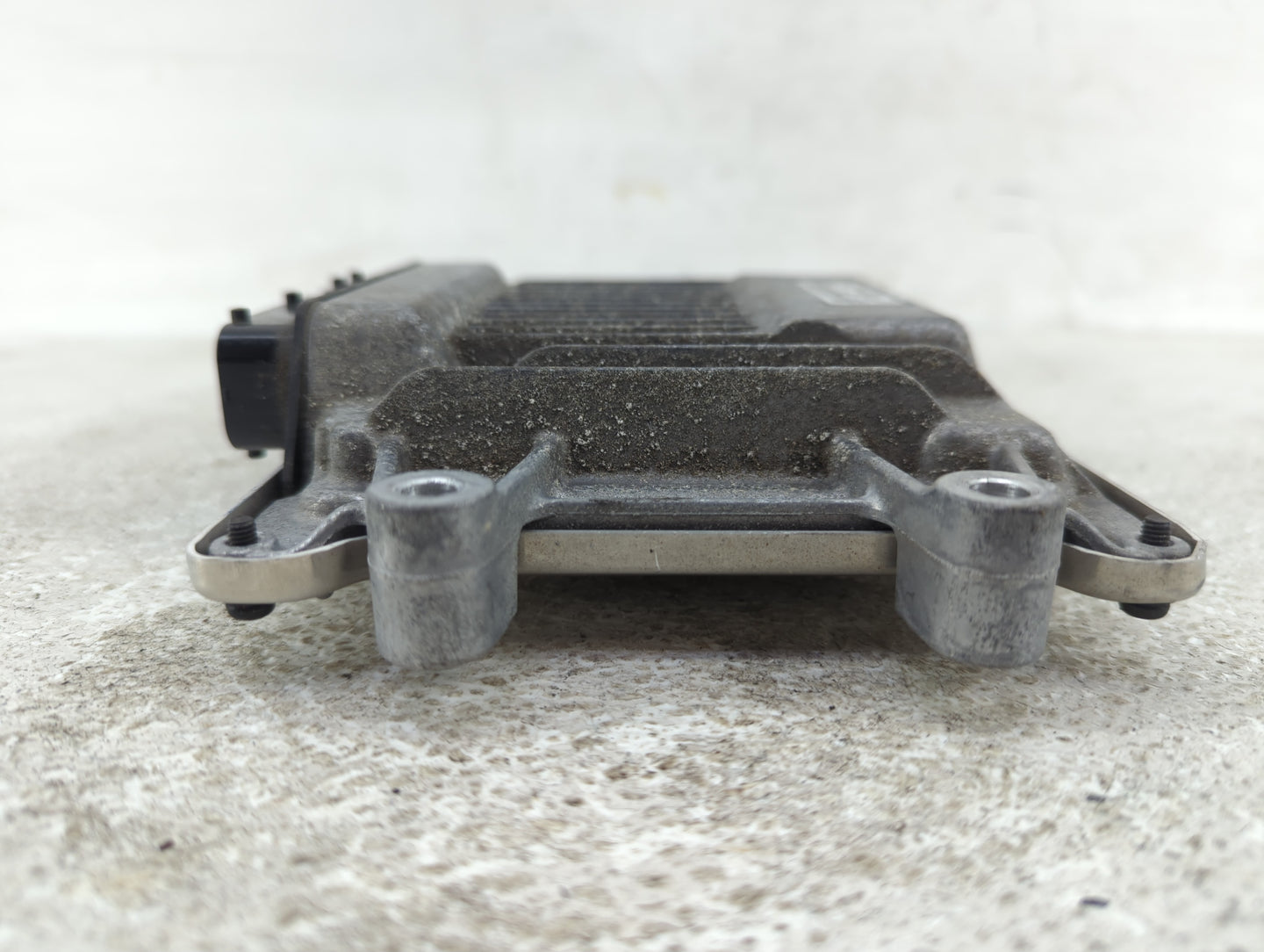 2019 Honda Cr-V PCM Engine Control Computer ECU ECM PCU OEM P/N:37820-5PA-653 Fits OEM Used Auto Parts - Oemusedautoparts1.c