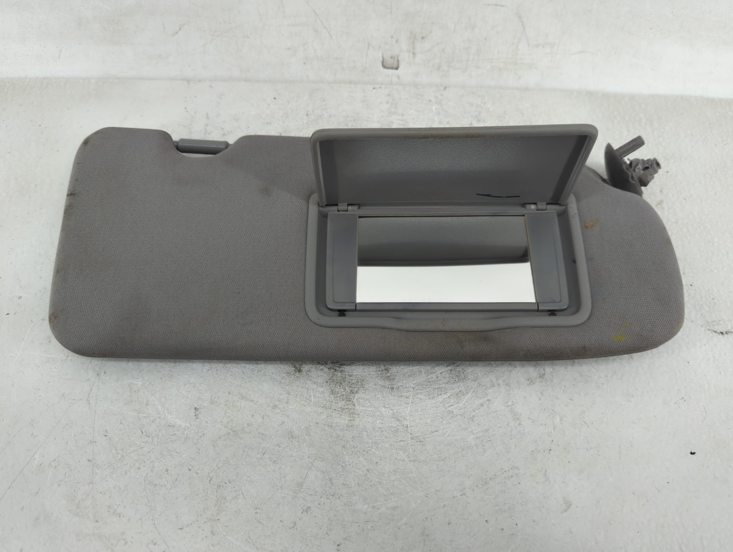 2017-2019 Honda Cr-V Sun Visor Shade Replacement Passenger Right Mirror Fits Fits 2017 2018 2019 OEM Used Auto Parts - Oemus