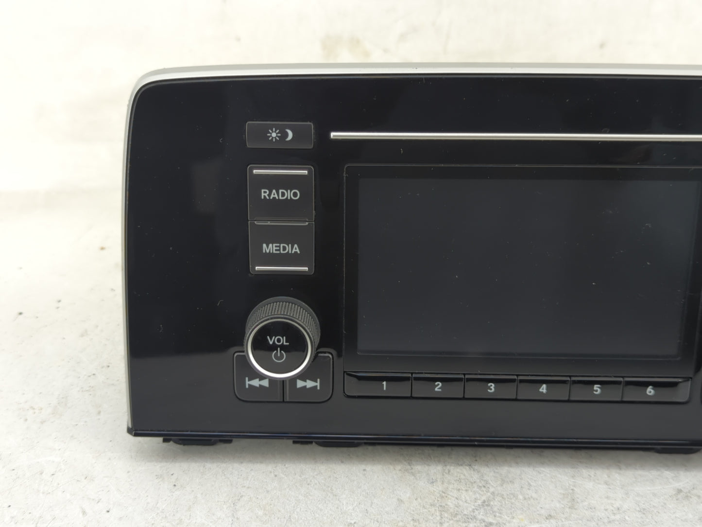 2018-2021 Honda Cr-V Radio AM FM Cd Player Receiver Replacement P/N:39100-TLA-A220-M1 Fits Fits 2018 2019 2020 2021 OEM Used