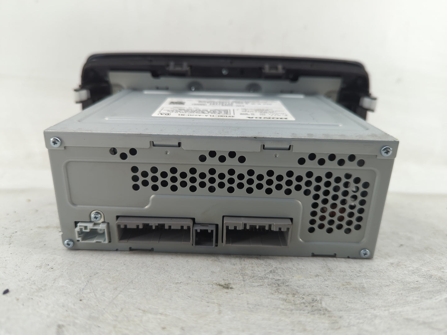 2018-2021 Honda Cr-V Radio AM FM Cd Player Receiver Replacement P/N:39100-TLA-A220-M1 Fits Fits 2018 2019 2020 2021 OEM Used