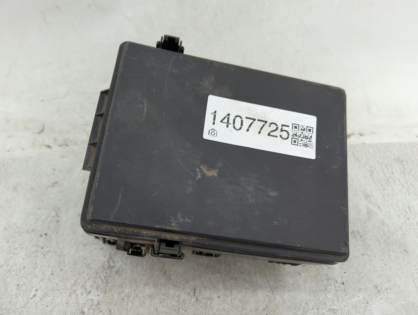 2017-2022 Honda Cr-V Fusebox Fuse Box Panel Relay Module P/N:TLA A01 A0 Fits Fits 2017 2018 2019 2020 2021 2022 OEM Used Aut