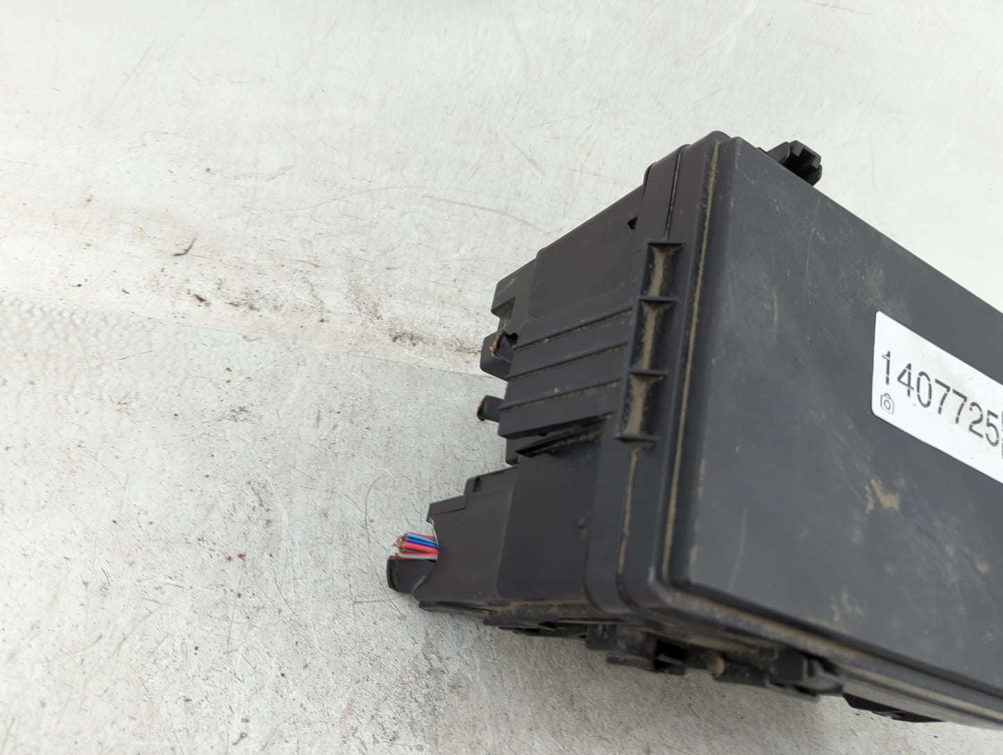 2017-2022 Honda Cr-V Fusebox Fuse Box Panel Relay Module P/N:TLA A01 A0 Fits Fits 2017 2018 2019 2020 2021 2022 OEM Used Aut
