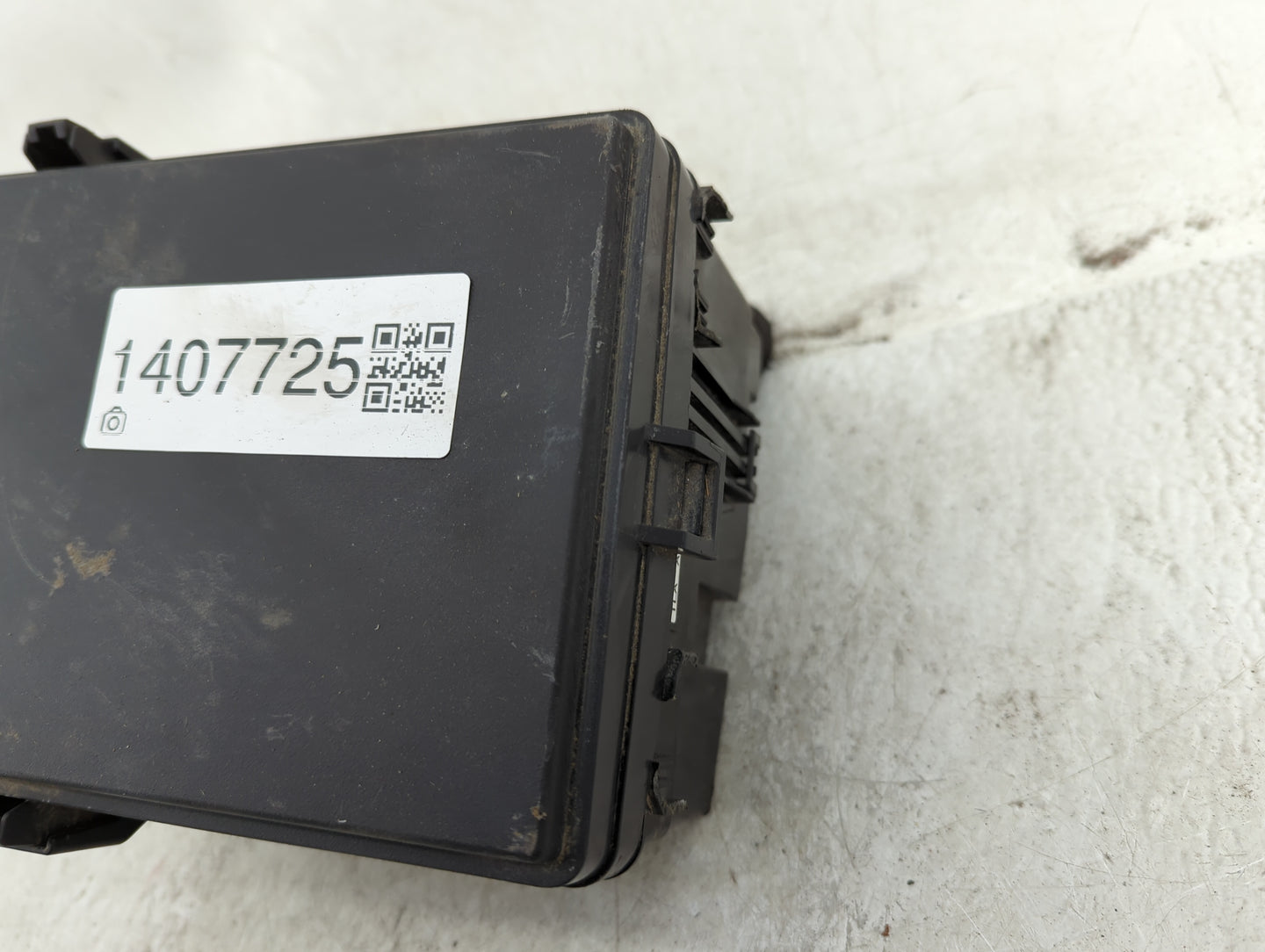 2017-2022 Honda Cr-V Fusebox Fuse Box Panel Relay Module P/N:TLA A01 A0 Fits Fits 2017 2018 2019 2020 2021 2022 OEM Used Aut