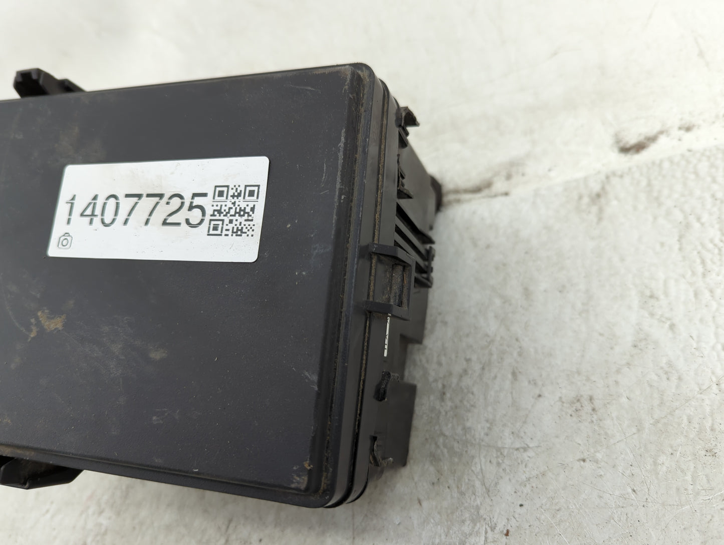 2017-2022 Honda Cr-V Fusebox Fuse Box Panel Relay Module P/N:TLA A01 A0 Fits Fits 2017 2018 2019 2020 2021 2022 OEM Used Aut
