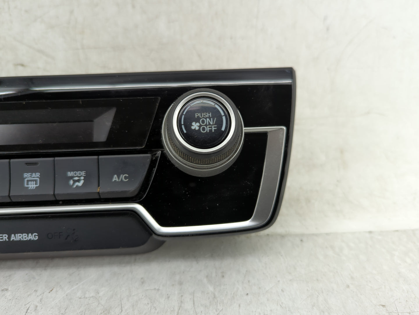 2017-2021 Honda Cr-V Climate Control Module Temperature AC/Heater Replacement P/N:79620TLAA013M1 Fits OEM Used Auto Parts - 