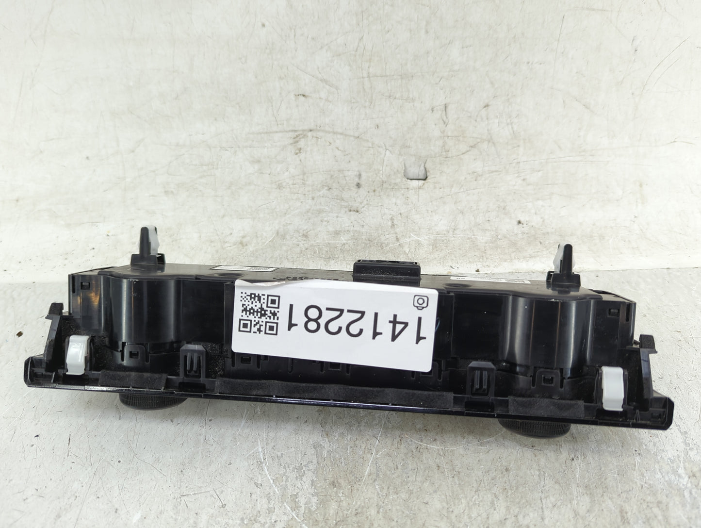 2017-2021 Honda Cr-V Climate Control Module Temperature AC/Heater Replacement P/N:79620TLAA013M1 Fits OEM Used Auto Parts - 