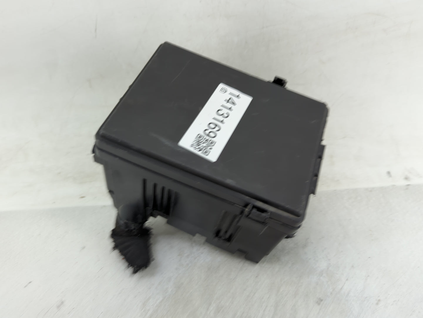 2017-2022 Honda Cr-V Fusebox Fuse Box Panel Relay Module P/N:TLAA01A0 Fits Fits 2017 2018 2019 2020 2021 2022 OEM Used Auto 