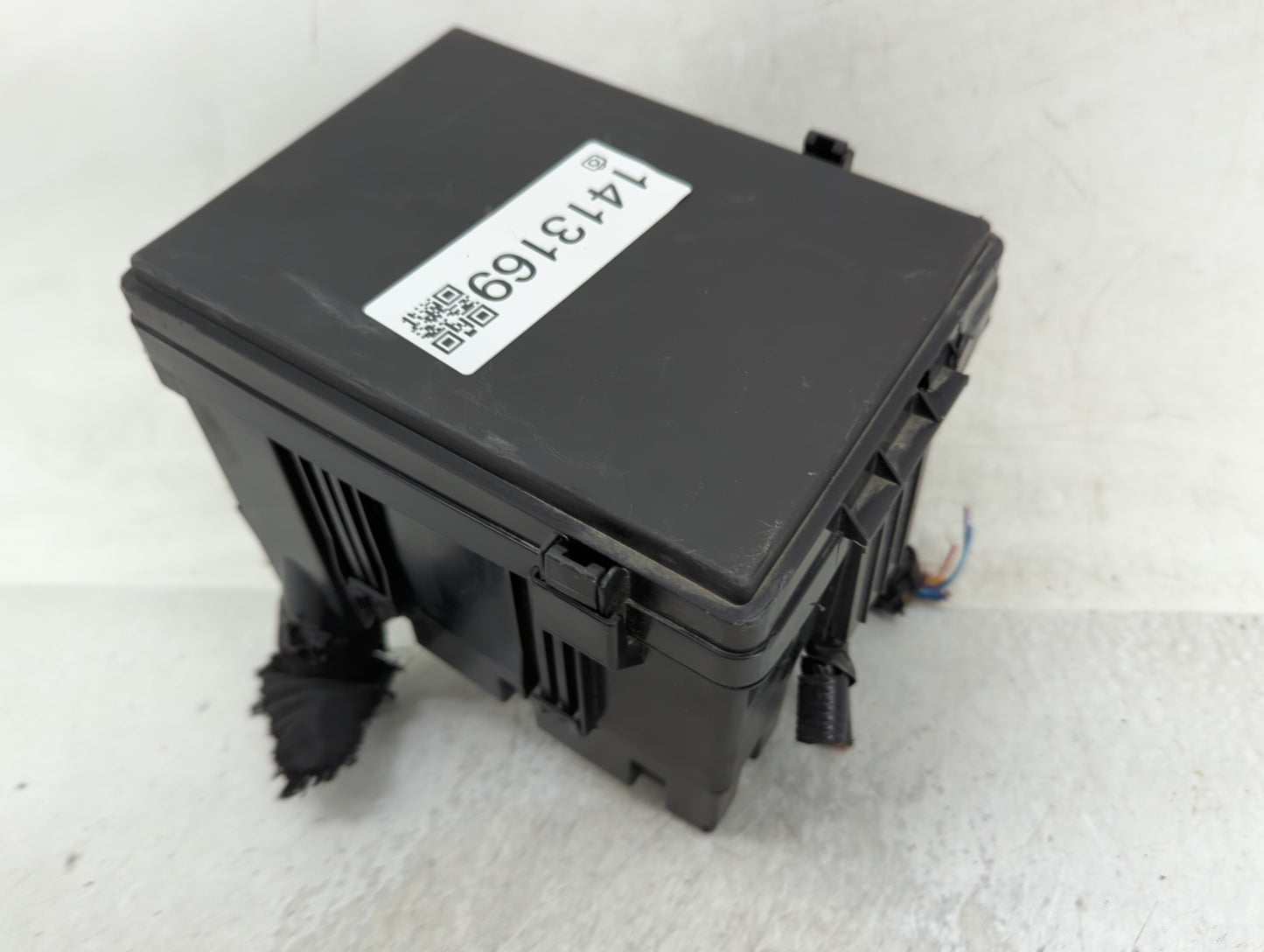 2017-2022 Honda Cr-V Fusebox Fuse Box Panel Relay Module P/N:TLAA01A0 Fits Fits 2017 2018 2019 2020 2021 2022 OEM Used Auto 