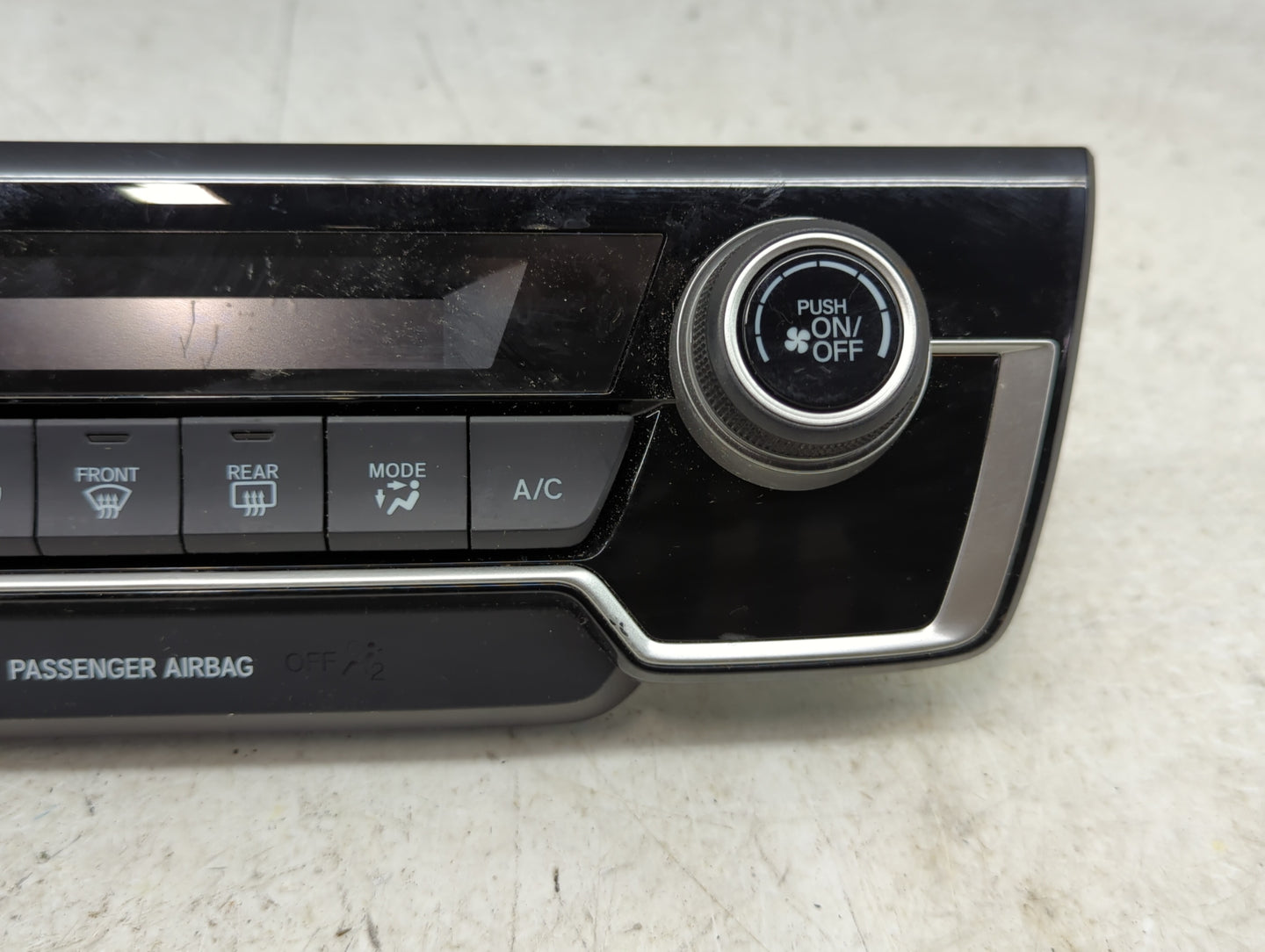 2017-2021 Honda Cr-V Climate Control Module Temperature AC/Heater Replacement P/N:79620TLAA013M1 Fits OEM Used Auto Parts - 