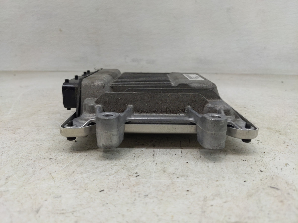 2019 Honda Cr-V PCM Engine Control Computer ECU ECM PCU OEM P/N:37820-5PA-663 37820-5PA-662 Fits OEM Used Auto Parts - Oemus
