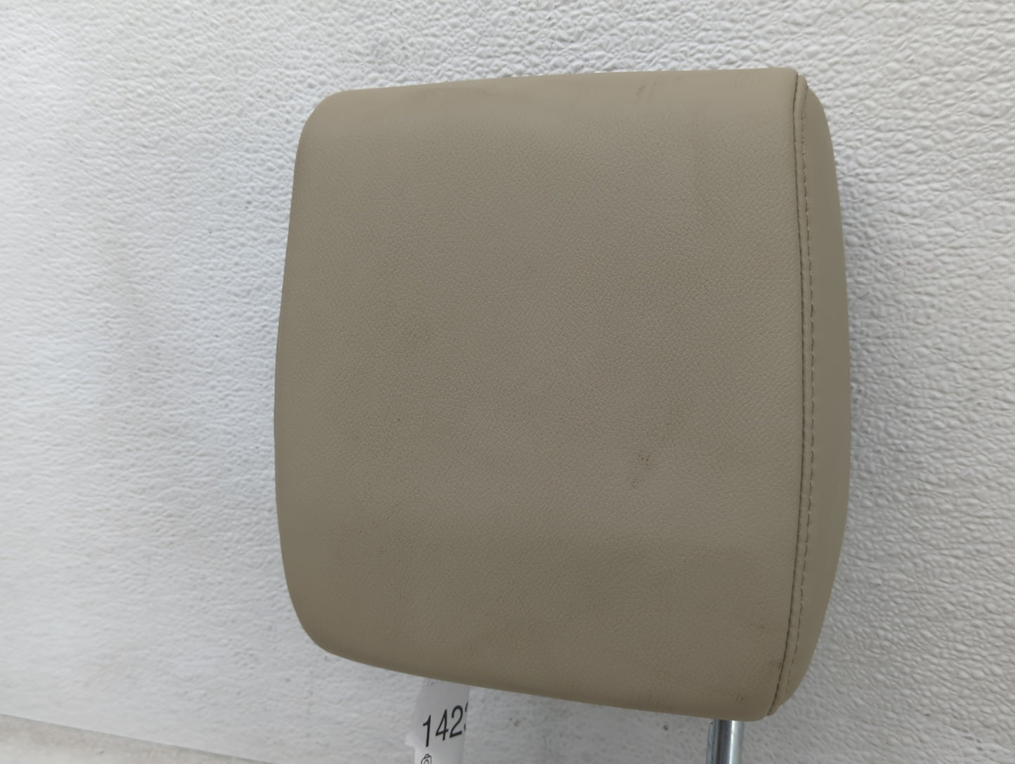 2019 Honda Cr-V Headrest Head Rest Front Driver Passenger Seat Fits OEM Used Auto Parts - Oemusedautoparts1.com